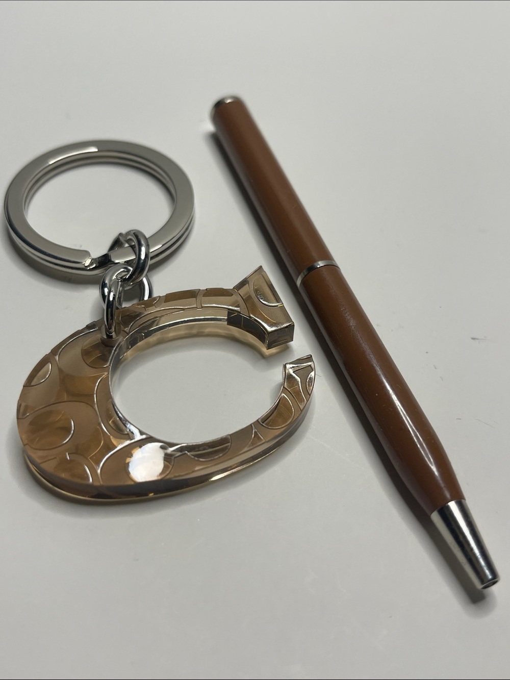 Coach Brown C Logo Acrylic Keyring and Coach Pen - Picture 1 of 5